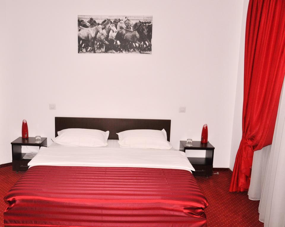 Hotel Thomas บูคาเรสต์ ภายนอก รูปภาพ