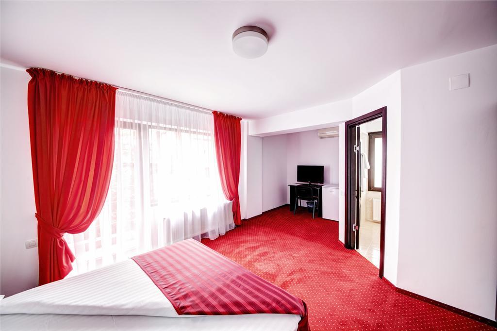 Hotel Thomas บูคาเรสต์ ภายนอก รูปภาพ