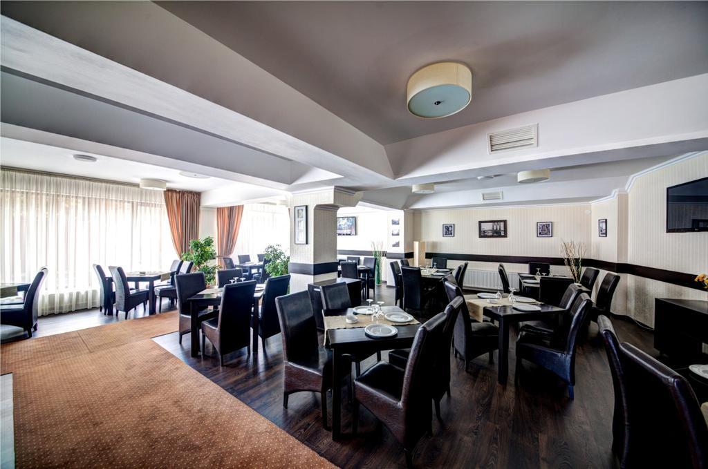Hotel Thomas บูคาเรสต์ ภายนอก รูปภาพ